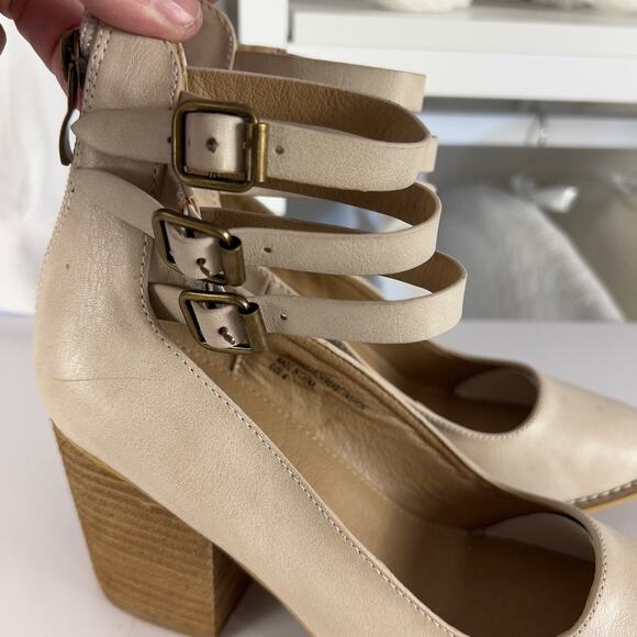 Beast women’s heels butter cream  sz. 6M #S220 - Picture 12 of 15